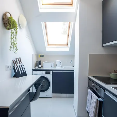 Eclipse Ii - Living By Lovelystay